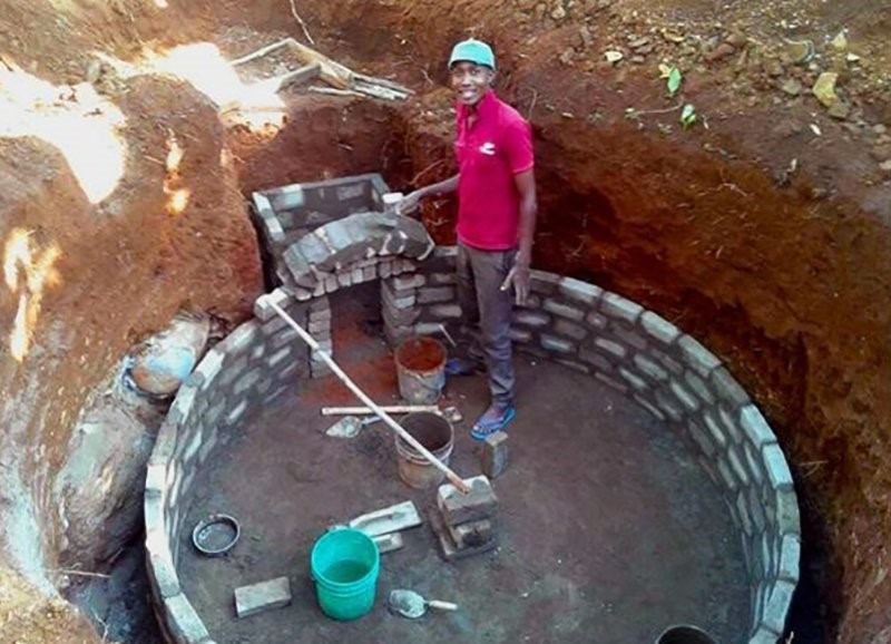 Construction of a fixed dome biodigester Chinese model